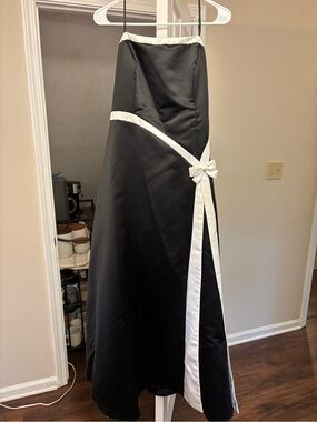 Vintage Scott McClintock Black & White Formal Gown
